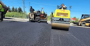 Best Recycled Asphalt Driveway Installation  in Dundee, FL